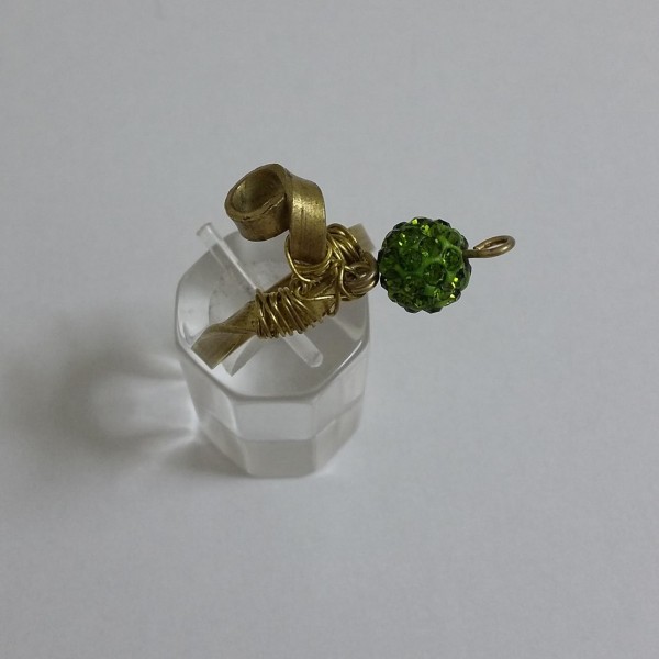 ΔΜΠ004-Δαχτυλίδι χειροποίητο από ορείχαλκο με πράσινο swarovski-14ευρώ