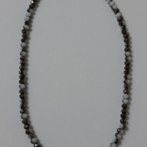 ΚΜΠ014-Κολιέ κοντό με ασπρόμαυρα κρύσταλλα-10ευρώ